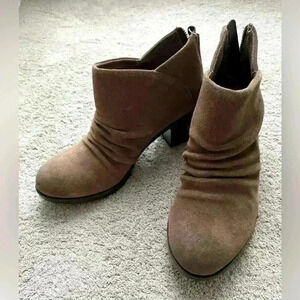 B.O.C. By Born Settle Ankle Boot in Tasso Suede